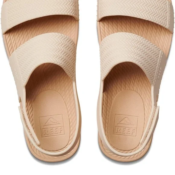 REEF Women's Water Vista Sandals, size 8, cream. NWT but INDENTATIONS (see pics) - Picture 5 of 8